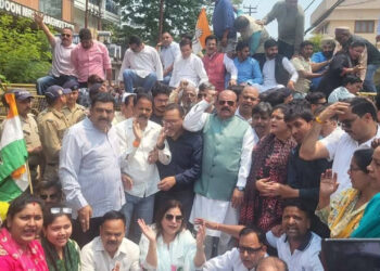 सोनिया व राहुल के खिलाफ ईडी की चार्जशीट से कांग्रेसियों में उबाल