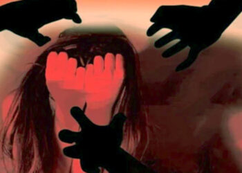 दसवीं की छात्रा से दोस्तों ने किया सामूहिक दुष्कर्म, मामला दर्ज