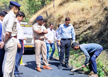 सकुशल चारधाम यात्रा के लिए सभी विभागों को मिलकर करना है कार्य : गढ़वाल आयुक्त