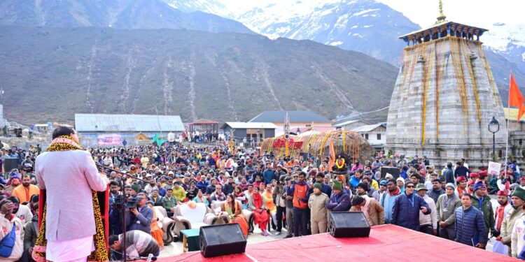 केदारनाथ धाम के खुले कपाट, उमड़ा आस्था का जन सैलाब