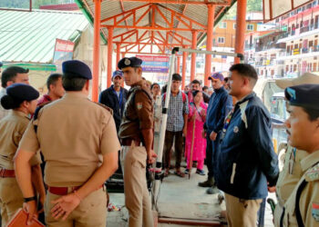 एडीजी ने केदारनाथ धाम व यात्रा मार्ग का स्थलीय निरीक्षण किया