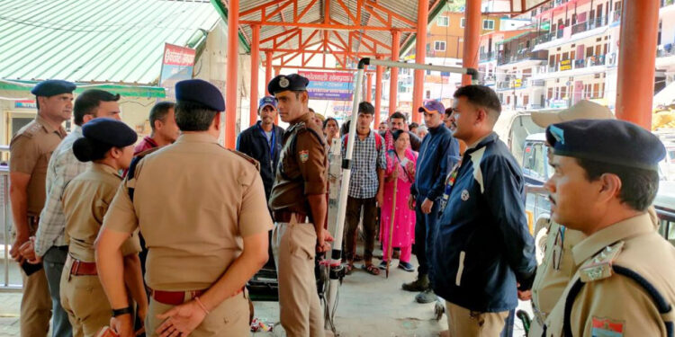 एडीजी ने केदारनाथ धाम व यात्रा मार्ग का स्थलीय निरीक्षण किया