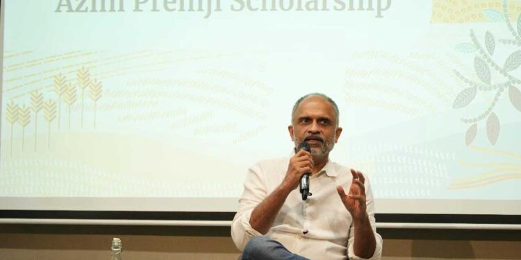 अजीम प्रेमजी स्कॉलरशिप : 18 राज्यों की 2.5 लाख छात्राओं के लिए