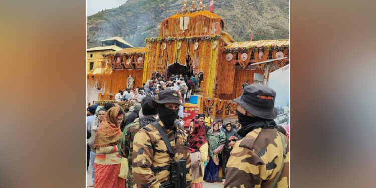 चारधाम यात्रा को लेकर श्री बद्रीनाथ धाम में सुरक्षा कड़ी, चलाया जा रहा सघन तलाशी अभियान