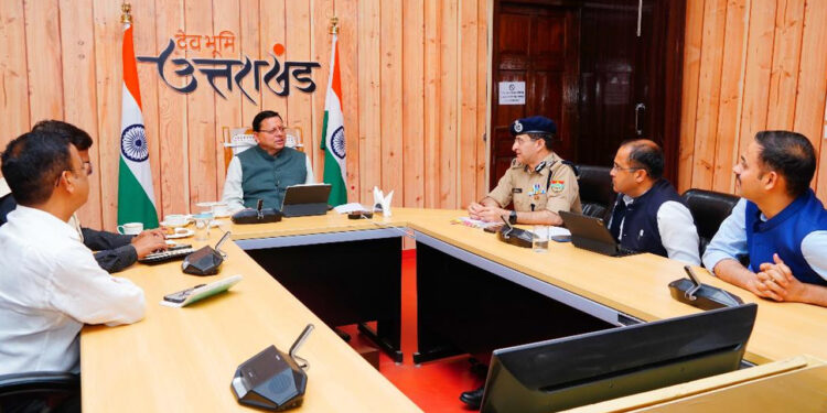 चारधाम यात्रा और राष्ट्रीय प्रतिष्ठानों की सुरक्षा बढ़ाने के सीएम ने दिए निर्देश