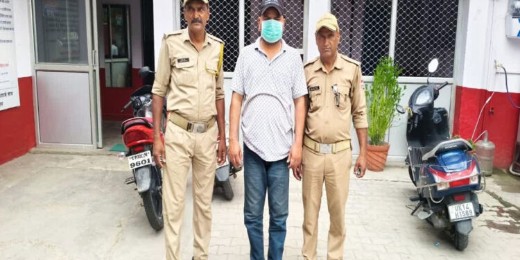 नकली आयुर्वेदिक दवा फैक्ट्री का भंडाफोड़