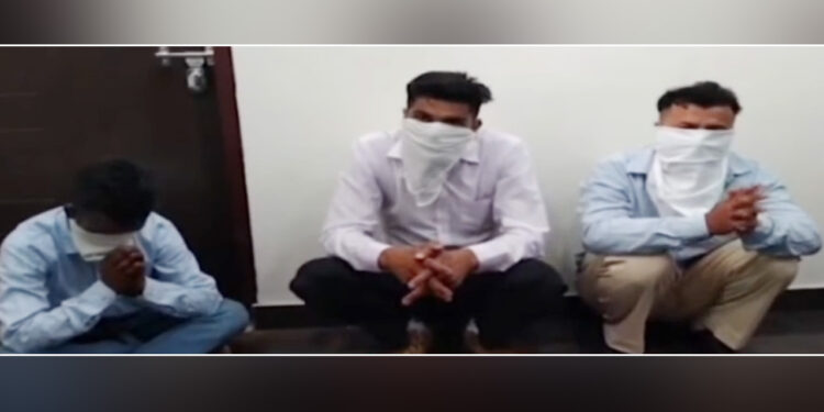 तीन फर्जी खाद्य अधिकारी गिरफ्तार
