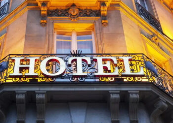 प्रदेश के होटलों की 70 फीसदी बुकिंग कैंसिल