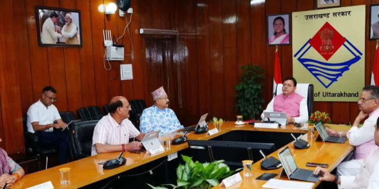 धामी मंत्रिमंडल की बैठक संपन्न, एराइवल प्लाजा में ‘सुदर्शन चौक कलाकृति’ की होगी स्थापना