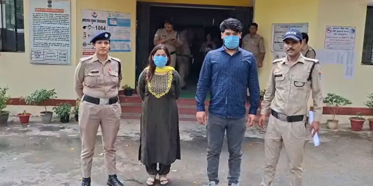 कलयुगी मां ने ही कराया अपनी नाबालिग बेटी का यौनशोषण, प्रेमी सहित गिरफ्तार