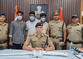 हत्या की नियत से फायरिंग करने वाले 3 गिरफ्तार