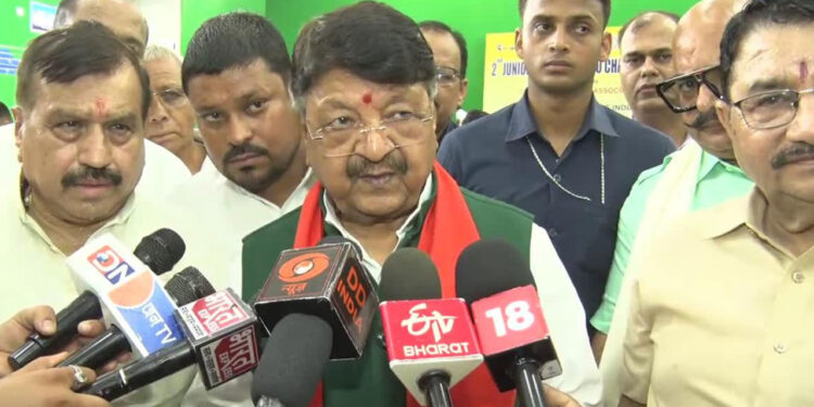 उत्तराखंड में धामी सरकार बहुत अच्छा काम कर रही : विजयवर्गीय