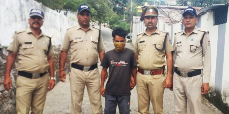 पोकलैंड मशीन के बकेट से हत्या की वारदात को अन्जाम देने का आरोपी गिरफ्तार