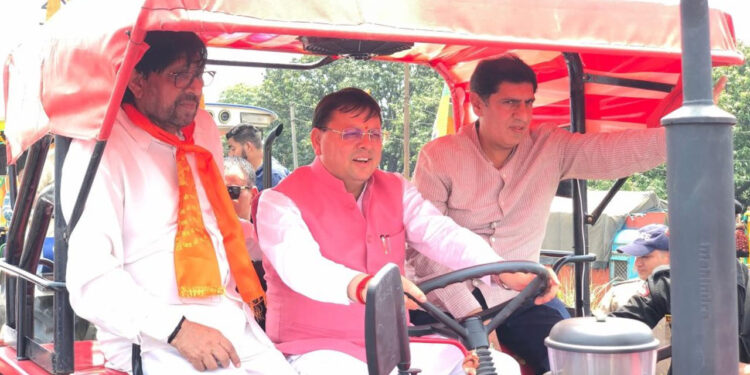 आज किसानों के हित में कई कल्याणकारी योजनाएं चलाई जा रही हैं : सीएम धामी