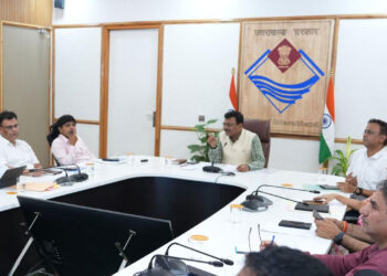 प्रत्येक कर्मचारी का सर्विस बुक डाटा किया जाए अपडेट : बर्द्धन