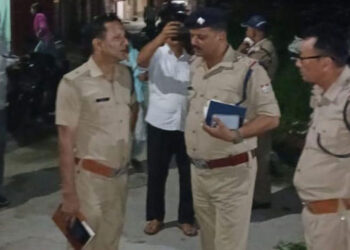 पड़ोसी ने की पड़ोसी की हत्या, आरोपी फरार