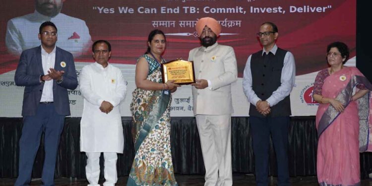 साईं इंस्टीटूशन्स को निक्षय मित्र कार्यक्रम में उत्कृष्ट योगदान के लिए सम्मानित किया गया