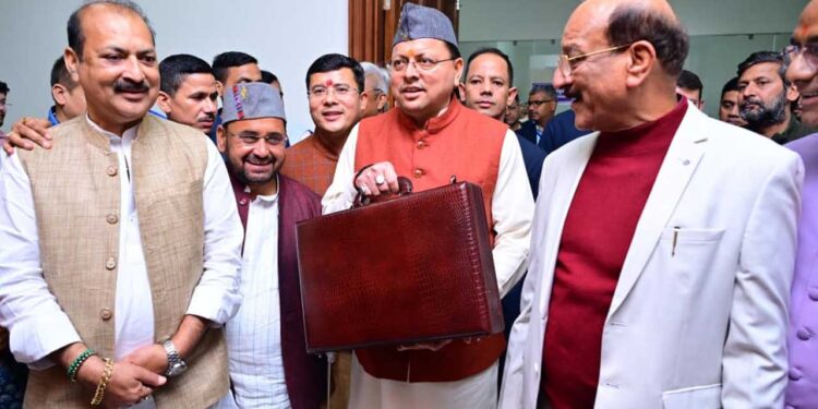 धामी सरकार ने पेश किया 5315 करोड़ का अनुपूरक बजट 