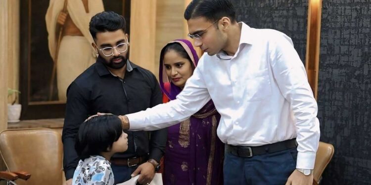 महज उम्रदराज होना ही लाचार बहू-बच्चों को बेघर करने का लाईसेंस नही : डीएम