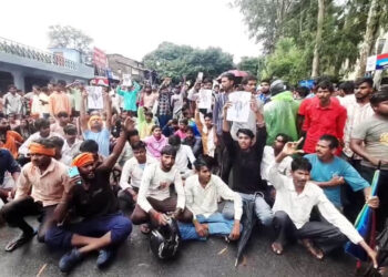 खेत में दबी मिली 11 साल के बच्चे की सिर कटी लाश