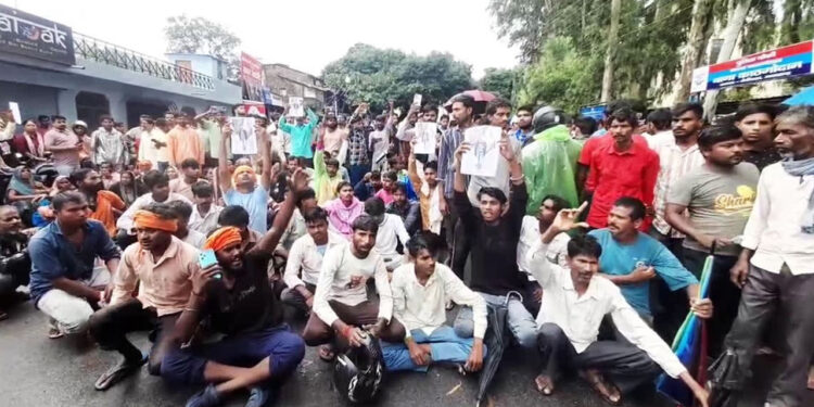 खेत में दबी मिली 11 साल के बच्चे की सिर कटी लाश