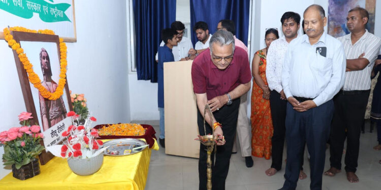 सुभारती विश्वविद्यालय ने मनाई वीरांगना तीलू रौतेली जयंती