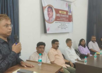 उम्मीद से बनते हैं रास्ते : कवि संतोष कुमार चतुर्वेदी का कवि-कर्म