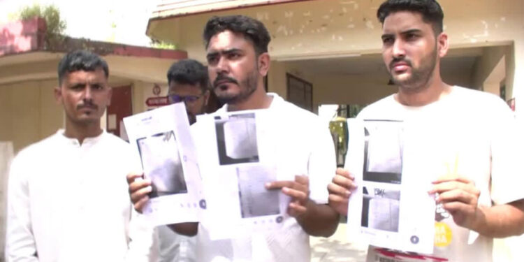 यूकेएसएसएससी परीक्षा में पेपर लीक का दावा, सोमवार को सचिवालय घरेगा बेरोजगार संघ