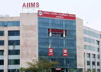 सीबीआई जांच में एम्स के पूर्व निदेशक समेत चार के खिलाफ मामला दर्ज