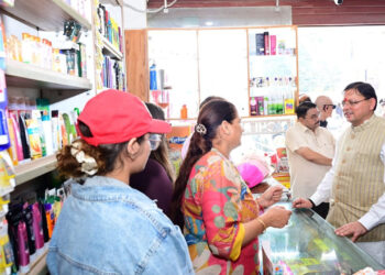 सीएम धामी ने स्वदेशी उत्पादों को बढावा देने पर दिया जोर