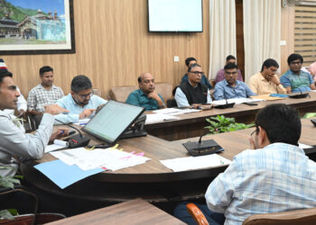 डीएम ने की आपदा से हुई क्षति एवं पुनर्स्थापना कार्यों की गहन समीक्षा