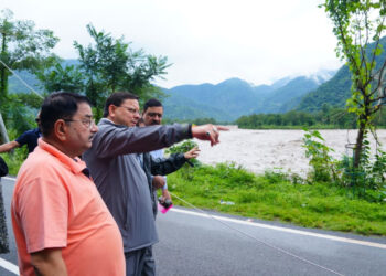 प्रभावित क्षेत्रों में राहत एवं बचाव कार्यों में तेजी लाए अधिकारी : सीएम धामी