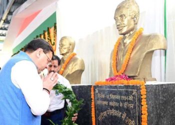 सीएम धामी ने दी शहीद राज्य आंदोलनकारियों को श्रद्धांजलि