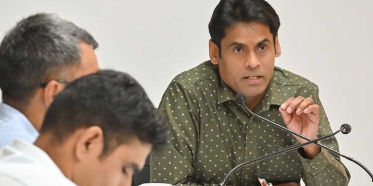 ईद-ए-मिलाद के आयोजन को सौहार्दपूर्ण कराए सम्पन्न : एडीजी लॉ एंड आर्डर