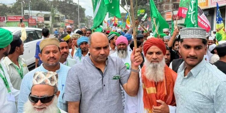 ईद-ए-मिलादुन्नबी : सत्य के मार्ग पर चलने का लिया संकल्प ईद-ए-मिलादुन्नबी : सत्य के मार्ग पर चलने का लिया संकल्प