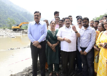 गढ़वाल कमिश्नर ने लिया आपदाग्रस्त क्षेत्रों का जायजा