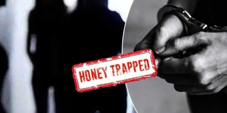 भारत में नैतिकता, नैतिक सिद्धांत और ब्लैकमेलिंग