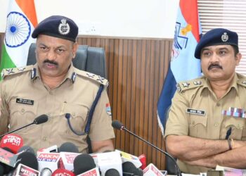 ऑपरेशन कालनेमि के तहत 4 अवैध बांग्लादेशी व पॉक्सो का अपराधी गिरफ्तार