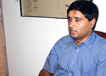 चतुर्वेदी ने कैबिनेट सचिव पर लगाया ‘झूठे हलफनामे’ का आरोप