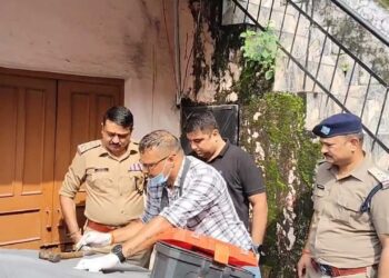 दारोगा को गोली मारने वाले ने खुद को गोली मारकर की आत्महत्या