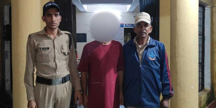 नाबालिग के साथ छेड़छाड़ के आरोप में हवलदार पर मुकदमा