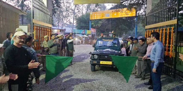 पर्यटकों के खुला कॉर्बेट नेशनल पार्क का बिजरानी जोन