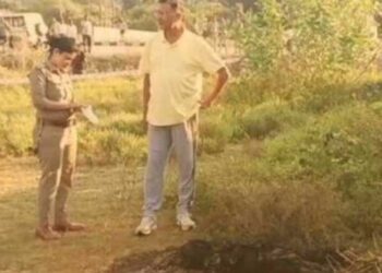 महिला की हत्या कर शव जलाकर फेंका