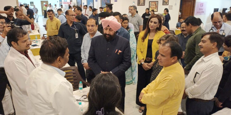 राजभवन में आयोजित किया गया निःशुल्क विशेषज्ञ स्वास्थ्य शिविर