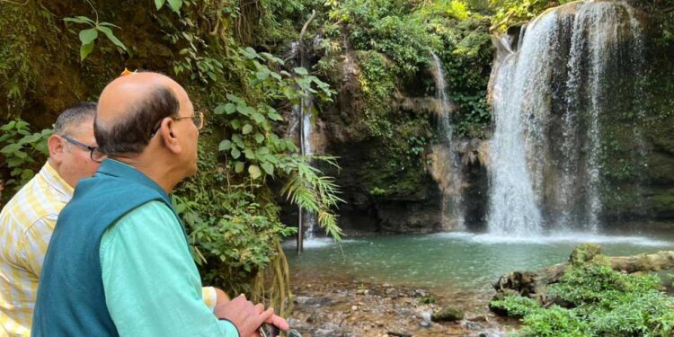 वन मंत्री ने किया ‘कॉर्बेट फॉल’ को जनमानस को समर्पित
