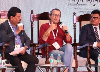 सरकार व यूपीईएस ने आयोजित किया ‘शिक्षा संवाद’