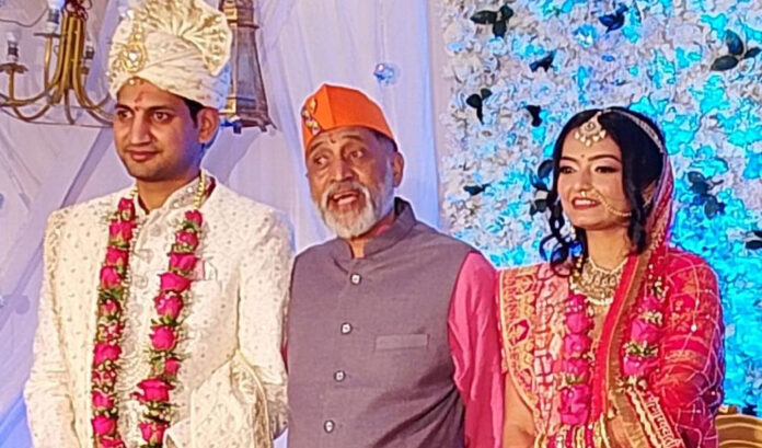 कुंडली मिलान से प्री-वेडिंग काउंसलिंग तक : आधुनिक भारतीय समाज में विवाह को क्या बचाएगा?