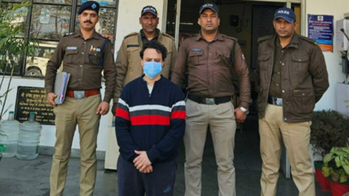 फिनलैंड में नौकरी लगाने के नाम पर ठगी करने वाला गिरफ्तार