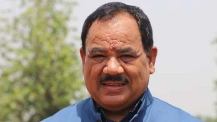 काऊ के करीबी रहे हरक ने उठाई गिरफ्तारी की मांग