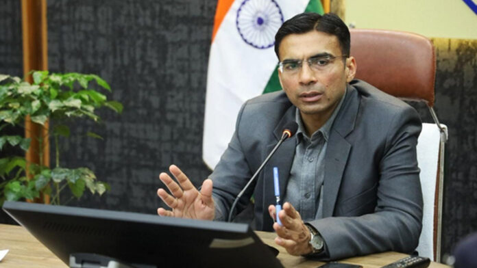 खुली नहर में बुजुर्ग के घायल होने पर जिला प्रशासन सख्त, संबंधित अधिकारियों पर मुकदमा दर्ज